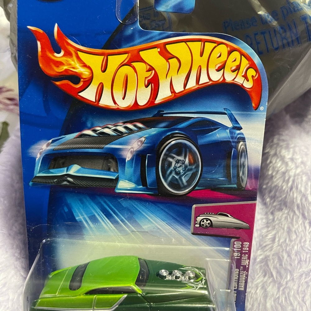Hot Wheels Diecast 2004. First Editions #19. New!